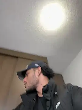 Snapshot of Alessandro_Vanni chatting on December 23, 2024, 12:25 am Alessandro Vanni online show from December 23, 2024, 12:25 am