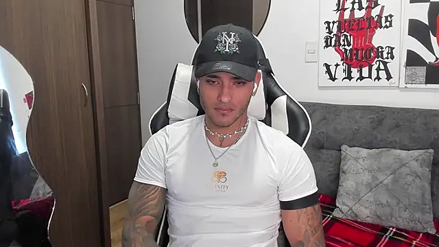 Alessandro Vanni online show from January 14, 2026, 1:28 pm