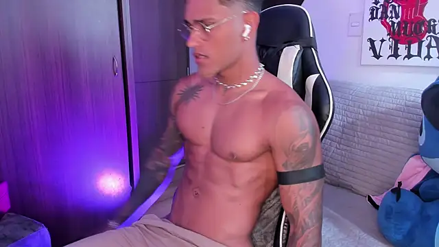 Alessandro Vanni online show from June 11, 2026, 1:20 pm