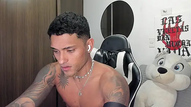 Alessandro Vanni online show from June 19, 2026, 12:15 am