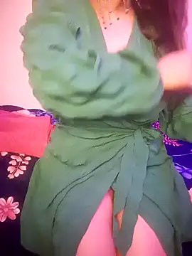 Snapshot of indian_passion chatting on December 29, 2024, 5:31 am indian passion online show from December 29, 2024, 5:31 am