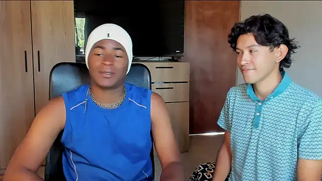 Snapshot of CrissBrownxxx chatting on May 15, 2026, 9:00 pm CrissBrownxxx online show from May 15, 2026, 9:00 pm