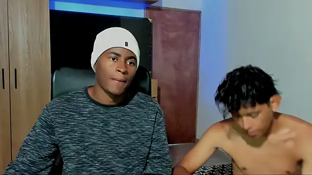 Snapshot of CrissBrownxxx chatting on July 14, 2026, 12:24 am CrissBrownxxx online show from July 14, 2026, 12:24 am