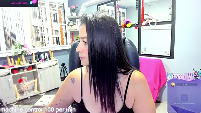 Snapshot of kagomme chatting on February 4, 2025, 6:38 pm kagomme online show from February 4, 2025, 6:38 pm