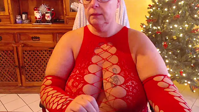 Snapshot of MISS_LINDAH chatting on November 30, 2025, 6:17 am MISS LINDAH online show from November 30, 2025, 6:17 am