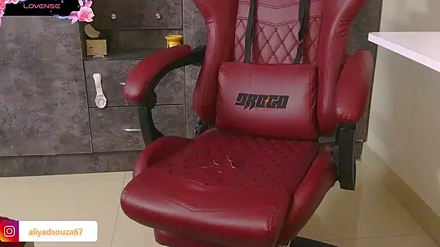 aliyadsouza online show from March 18, 2025, 8:26 pm