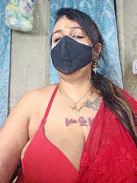 cute-tanvi online show from December 3, 2025, 1:35 am