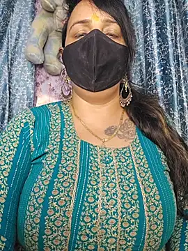 Snapshot of cute-tanvi chatting on May 12, 2026, 12:24 pm cute-tanvi online show from May 12, 2026, 12:24 pm