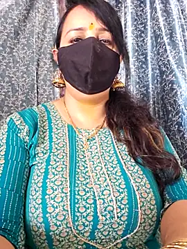 cute-tanvi online show from June 23, 2026, 3:59 am