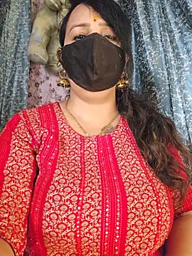 cute-tanvi online show from June 25, 2026, 1:05 am