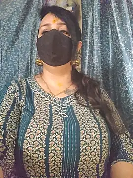 cute-tanvi online show from June 27, 2026, 1:10 am