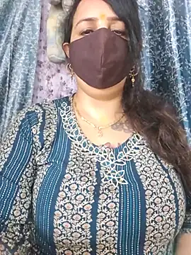cute-tanvi online show from July 7, 2026, 3:20 am