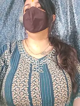 cute-tanvi online show from July 25, 2026, 12:42 am