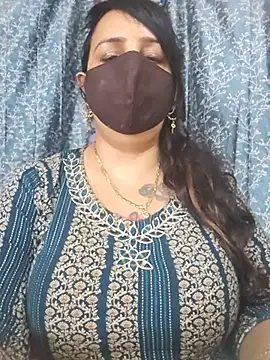 cute-tanvi online show from July 28, 2026, 12:48 pm