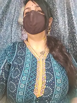 cute-tanvi online show from July 31, 2026, 12:43 am