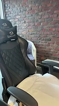 Snapshot of natural_bigboobs chatting on March 13, 2025, 8:11 pm natural bigboobs online show from March 13, 2025, 8:11 pm