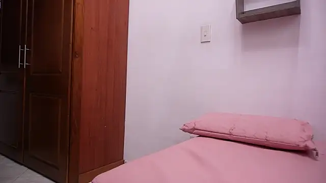 rousse coup online show from September 27, 2025, 7:19 pm