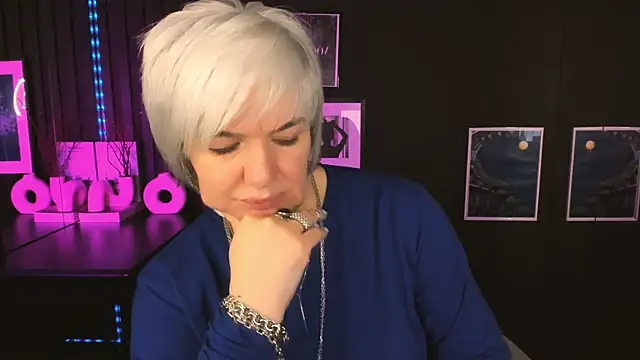 Snapshot of CarmenSoft chatting on May 17, 2026, 9:00 pm CarmenSoft online show from May 17, 2026, 9:00 pm