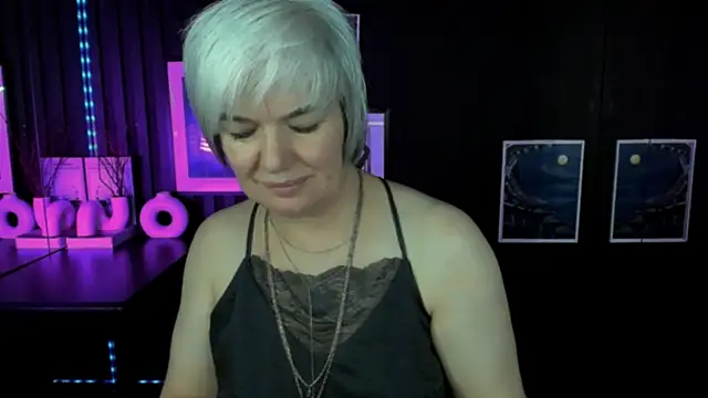 Snapshot of CarmenSoft chatting on May 18, 2026, 4:18 am CarmenSoft online show from May 18, 2026, 4:18 am