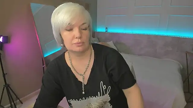 Snapshot of CarmenSoft chatting on June 2, 2026, 8:55 pm CarmenSoft online show from June 2, 2026, 8:55 pm
