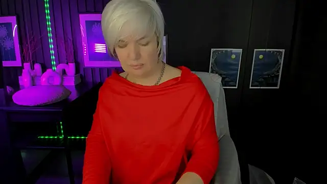 Snapshot of CarmenSoft chatting on July 1, 2026, 9:00 am CarmenSoft online show from July 1, 2026, 9:00 am