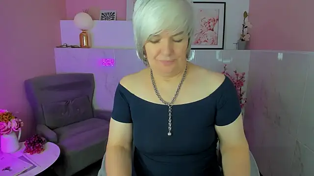 Snapshot of CarmenSoft chatting on July 8, 2026, 9:03 am CarmenSoft online show from July 8, 2026, 9:03 am