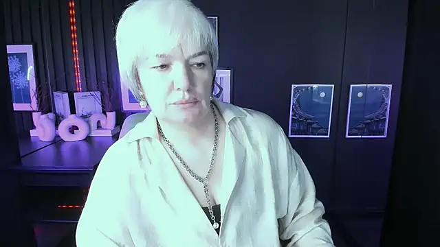 Snapshot of CarmenSoft chatting on July 17, 2026, 8:35 pm CarmenSoft online show from July 17, 2026, 8:35 pm