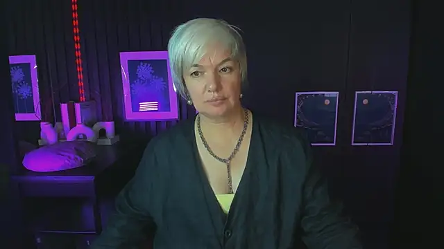 Snapshot of CarmenSoft chatting on July 28, 2026, 8:52 pm CarmenSoft online show from July 28, 2026, 8:52 pm