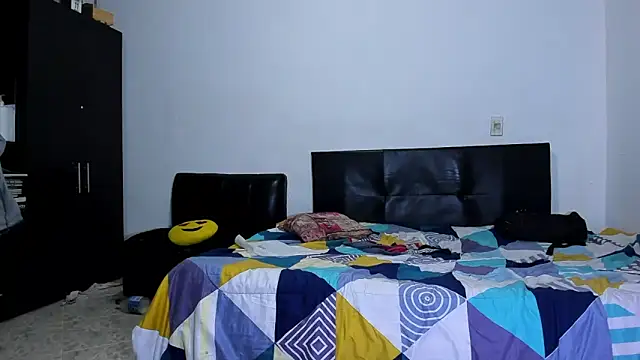 ares sexxx online show from February 5, 2026, 2:33 pm