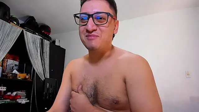 Snapshot of ares_sexxx chatting on July 29, 2026, 6:28 pm ares sexxx online show from July 29, 2026, 6:28 pm