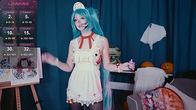 Snapshot of MadnessAlison chatting on October 31, 2025, 8:10 pm MadnessAlison online show from October 31, 2025, 8:10 pm