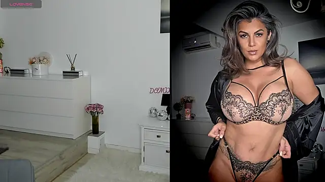 Domixdyva online show from October 13, 2025, 10:37 am