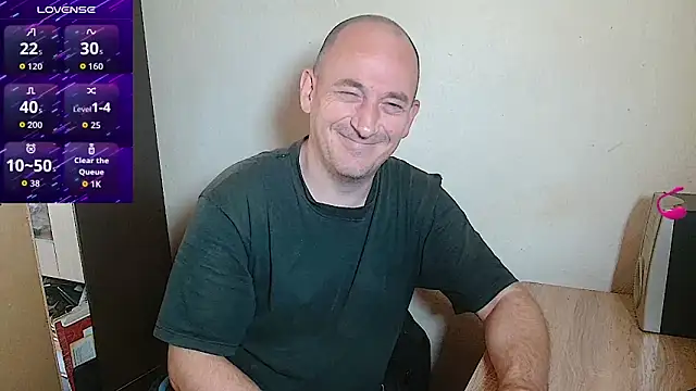 Snapshot of Johan___Barker chatting on June 17, 2026, 10:39 am Johan Barker online show from June 17, 2026, 10:39 am