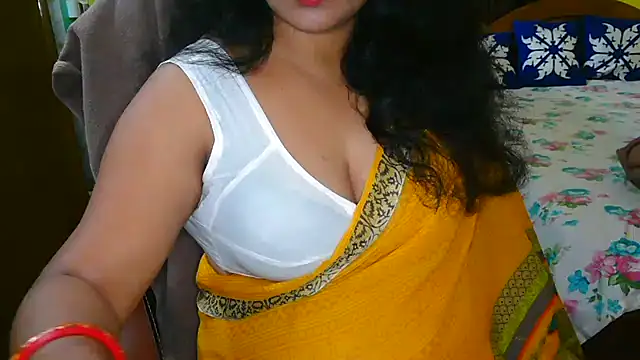 Snapshot of Anushka_21 chatting on December 3, 2024, 6:26 am Anushka 21 online show from December 3, 2024, 6:26 am