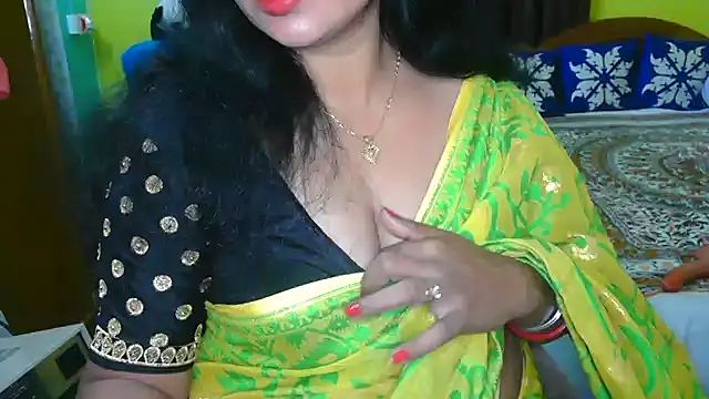 Snapshot of Anushka_21 chatting on January 23, 2025, 6:56 pm Anushka 21 online show from January 23, 2025, 6:56 pm