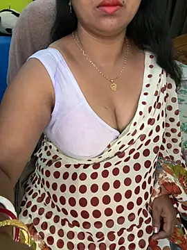 Snapshot of Anushka_21 chatting on November 12, 2025, 12:22 am Anushka 21 online show from November 12, 2025, 12:22 am