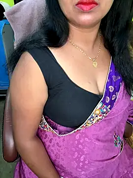 Snapshot of Anushka_21 chatting on November 19, 2025, 7:03 pm Anushka 21 online show from November 19, 2025, 7:03 pm