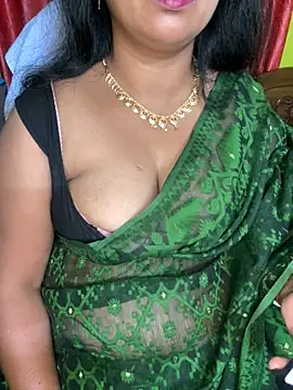 Snapshot of Anushka_21 chatting on May 9, 2026, 12:49 am Anushka 21 online show from May 9, 2026, 12:49 am