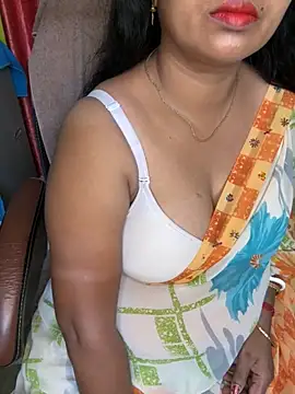 Snapshot of Anushka_21 chatting on May 19, 2026, 5:25 am Anushka 21 online show from May 19, 2026, 5:25 am
