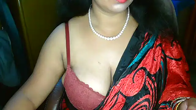 Snapshot of Anushka_21 chatting on July 6, 2026, 1:02 am Anushka 21 online show from July 6, 2026, 1:02 am