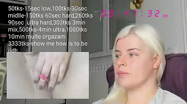 queenofthenighttt online show from March 11, 2025, 7:48 am