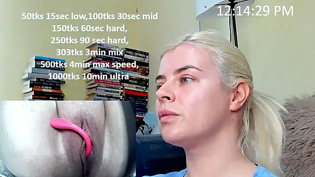 queenofthenighttt online show from January 11, 2026, 11:15 am