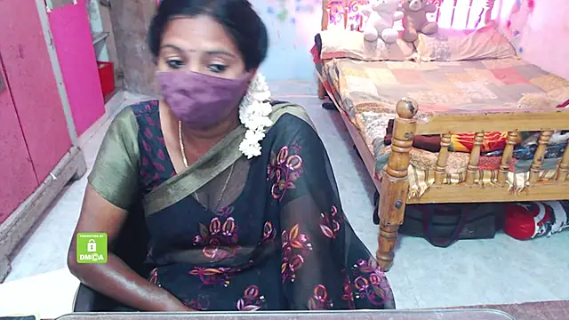 Snapshot of Novapol chatting on November 13, 2025, 6:01 am Novapol online show from November 13, 2025, 6:01 am