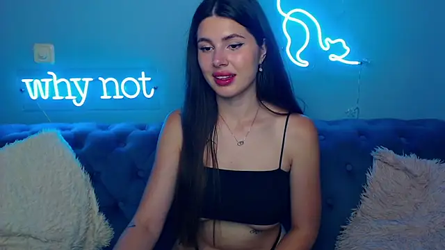 ViollinaLove online show from June 28, 2026, 4:51 am