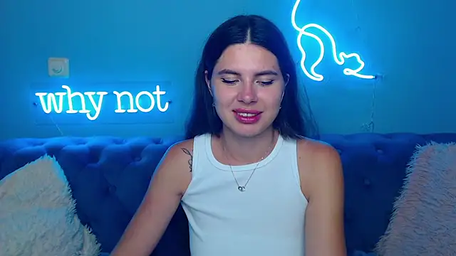 ViollinaLove online show from July 24, 2026, 4:49 pm
