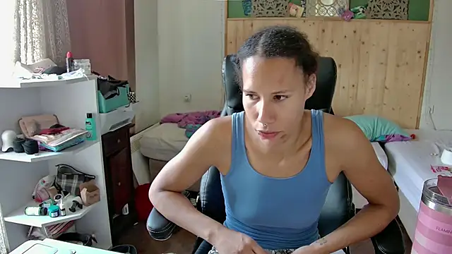 AaliyahHarris online show from June 17, 2026, 1:34 pm