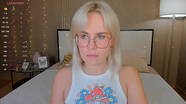 bellatip online show from September 19, 2025, 12:34 am