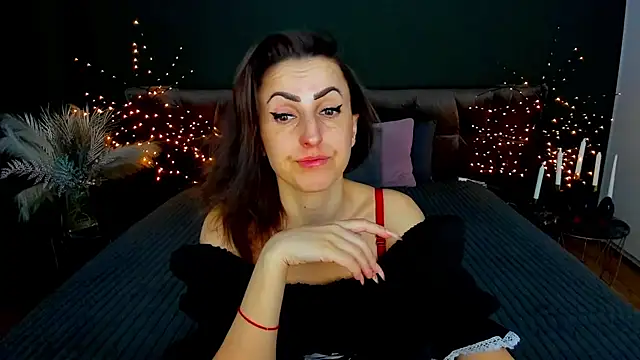 Rebecca Diamond online show from February 20, 2026, 6:48 am