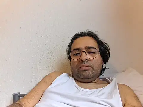 Snapshot of Azad64 chatting on January 11, 2025, 12:18 pm Azad64 online show from January 11, 2025, 12:18 pm