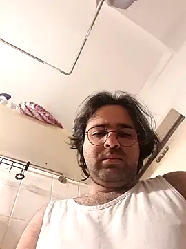 Snapshot of Azad64 chatting on February 17, 2025, 12:10 am Azad64 online show from February 17, 2025, 12:10 am